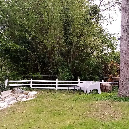 Havre De Paix Au Bord De L'eure-chambres D'hôtes-petit Mansardé-logements Insolites