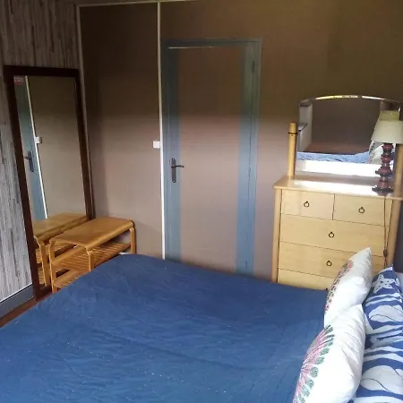 Havre De Paix Au Bords De L'eure - Divers Hebergements-2 Ch Sanitaires Commmun- Bed & Breakfast