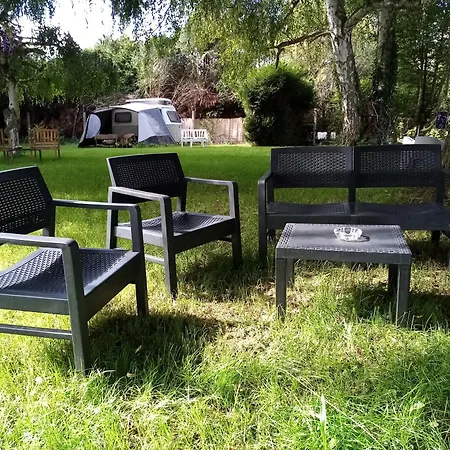 Havre De Paix Au Bords De L'eure - Divers Hebergements-2 Ch Sanitaires Commmun- Bed & Breakfast *