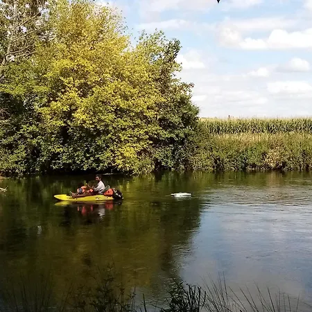 Havre De Paix Au Bords De L'eure - Divers Hebergements Oda ve Kahvaltı