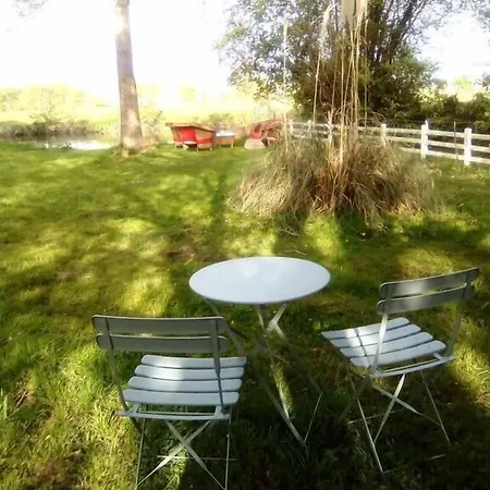 Oda ve Kahvaltı Havre De Paix Au Bords De L'eure - Divers Hebergements *