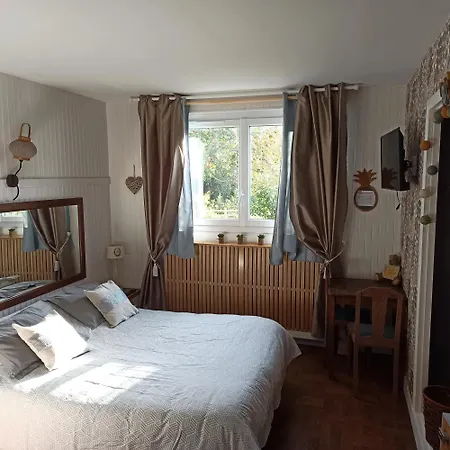 Havre De Paix Au Bords De L'eure - Divers Hebergements Garennes-sur-Eure