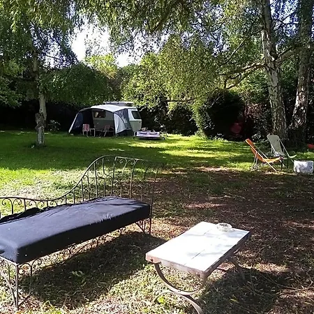 Havre De Paix Au Bords De L'eure - Divers Hebergements-2 Ch Sanitaires Commmun- Bed & Breakfast *