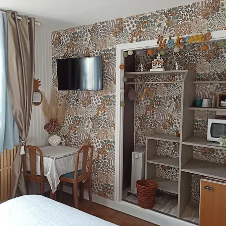 Bed & Breakfast Havre De Paix Au Bords De L'eure - Divers Hebergements-2 Ch Sanitaires Commmun-