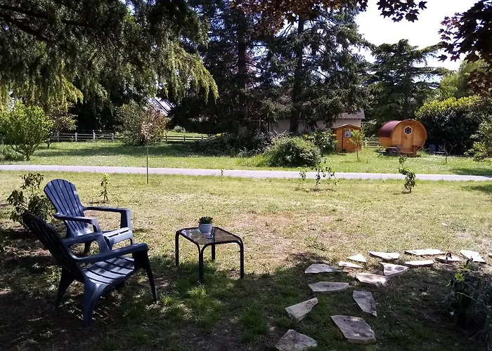 Havre De Paix Au Bords De L'eure - Divers Hebergements Garennes-sur-Eure