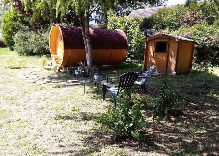 Bed & Breakfast Havre De Paix Au Bords De L'eure - Divers Hebergements